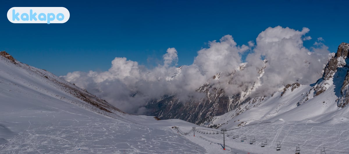 Höhe — die Tagesausflugs-Realität in Almaty, Kasachstan — Kakapo Reisesicherheits-Leitfaden