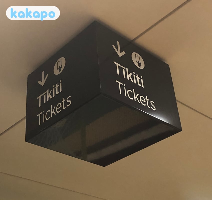 AT HOP, ferries y el Aeropuerto de Auckland in Auckland, Nueva Zelanda — Guía de seguridad de viajes Kakapo