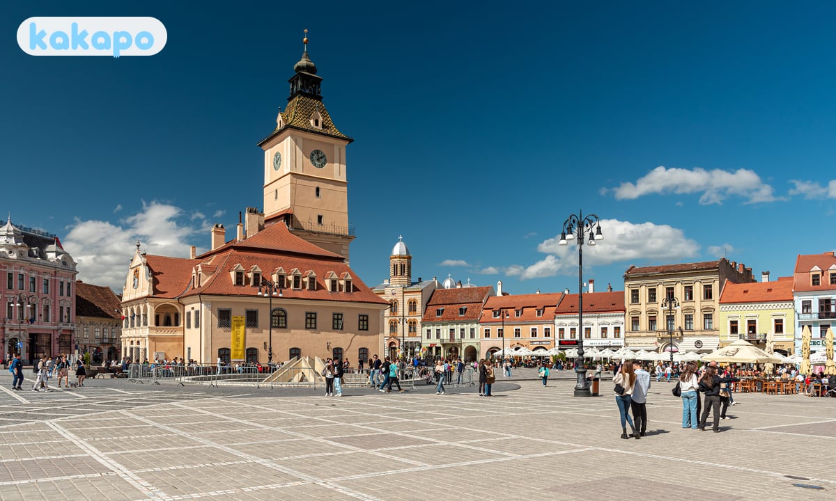 Quartiers + destinations d'excursion d'une journée in Brașov, Roumanie — Guide de sécurité voyage Kakapo
