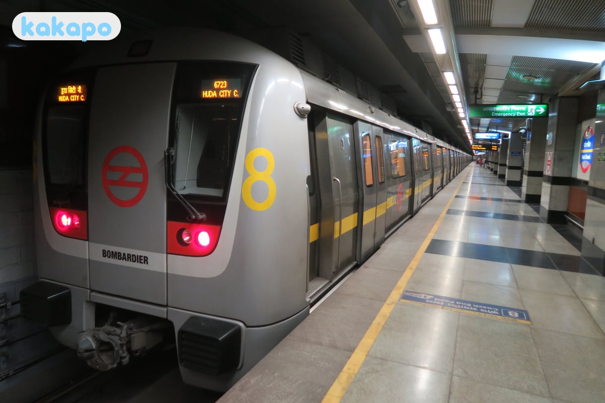 Transport — Métro, Uber, l'aéroport in Delhi, Inde — Guide de sécurité voyage Kakapo