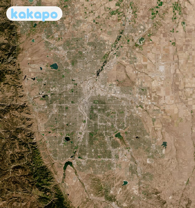 Fumée d'incendie de forêt + orages de montagne in Denver, États-Unis — Guide de sécurité voyage Kakapo