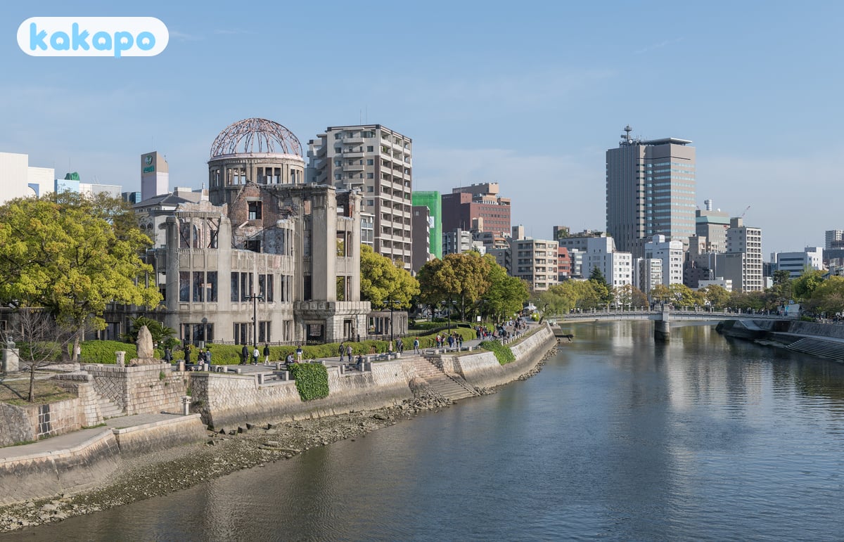 Météo — saison des pluies et été in Hiroshima, Japan — Guide de sécurité voyage Kakapo