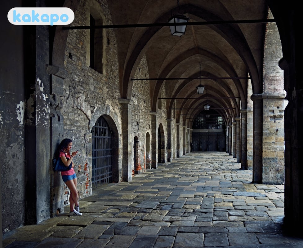 Città Alta — funicular, climb, cobbles in Bergamo, Italy — Kakapo travel safety guide