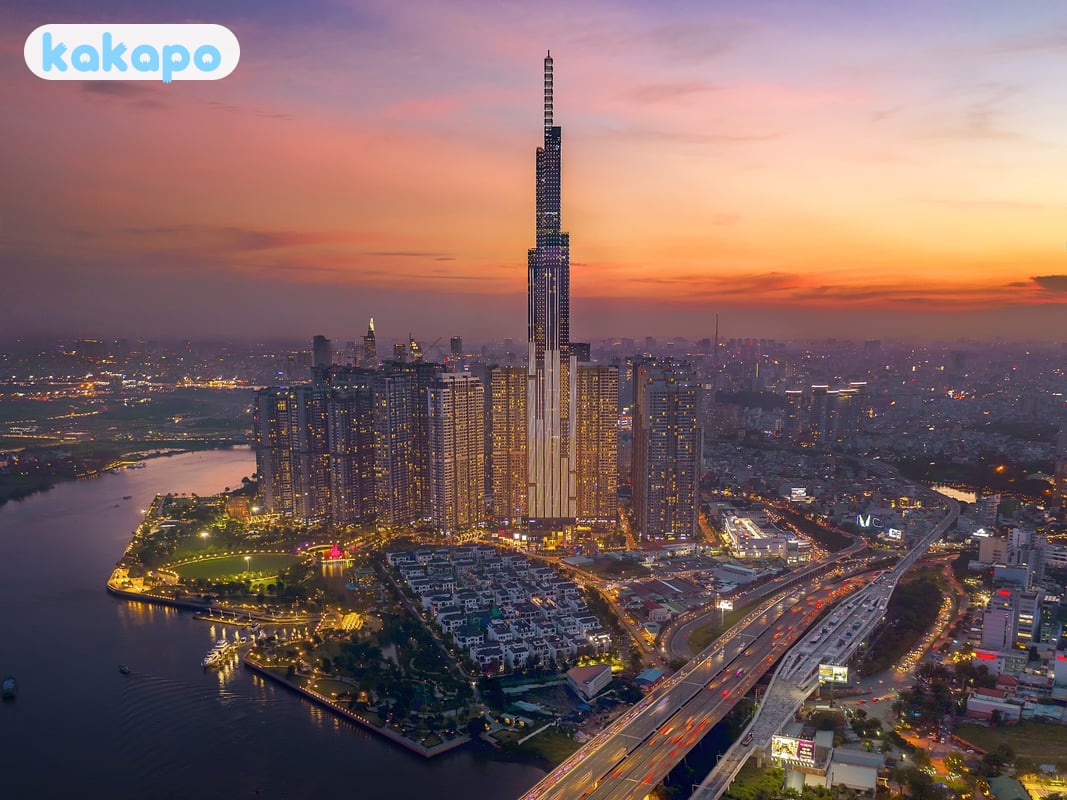 Drive-by phone and bag snatching — the headline risk in Ho Chi Minh City, Vietnam — Kakapo travel safety guide