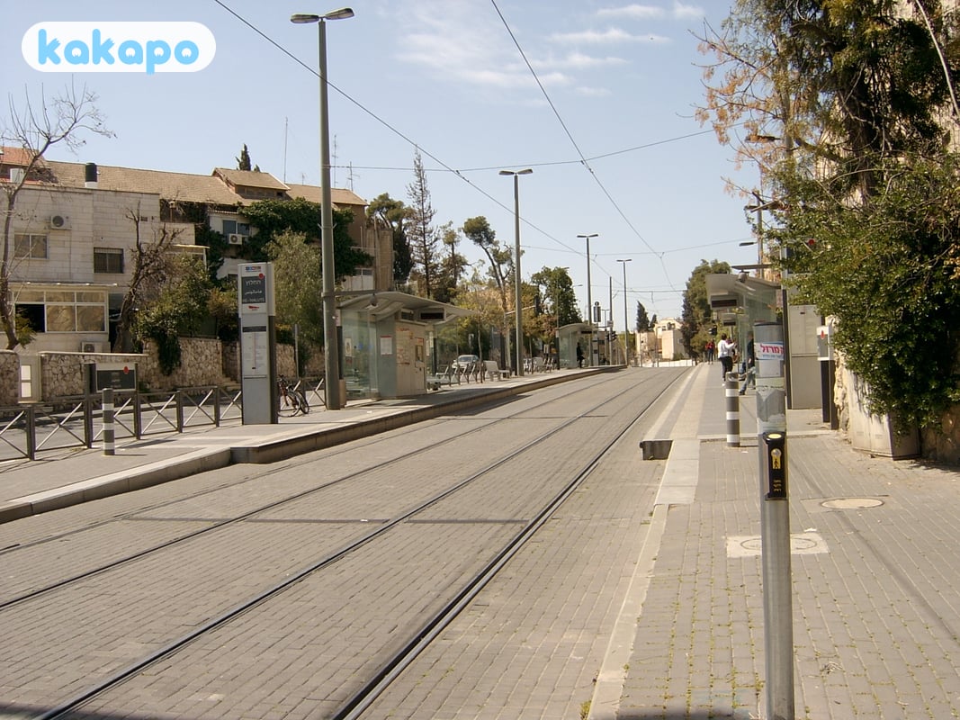 Transport, taxis, the airport in Jerusalem, Israel — Kakapo travel safety guide