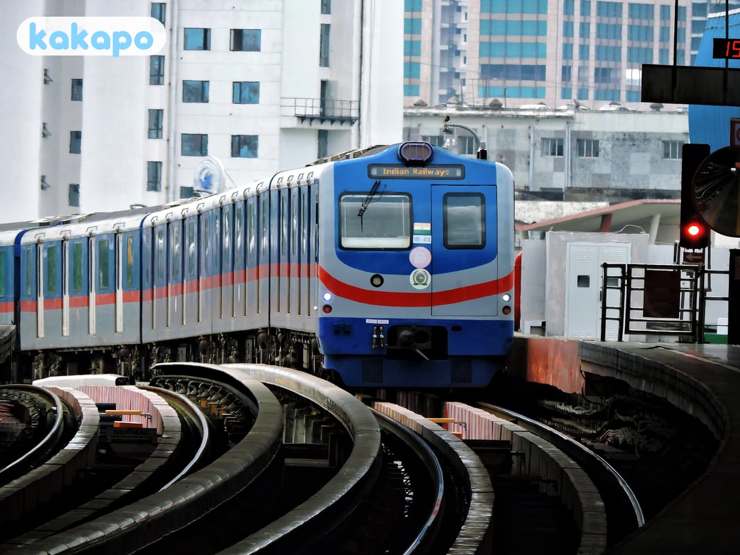 Trams, metro, taxis — the world's only Indian tram in Kolkata, India — Kakapo travel safety guide