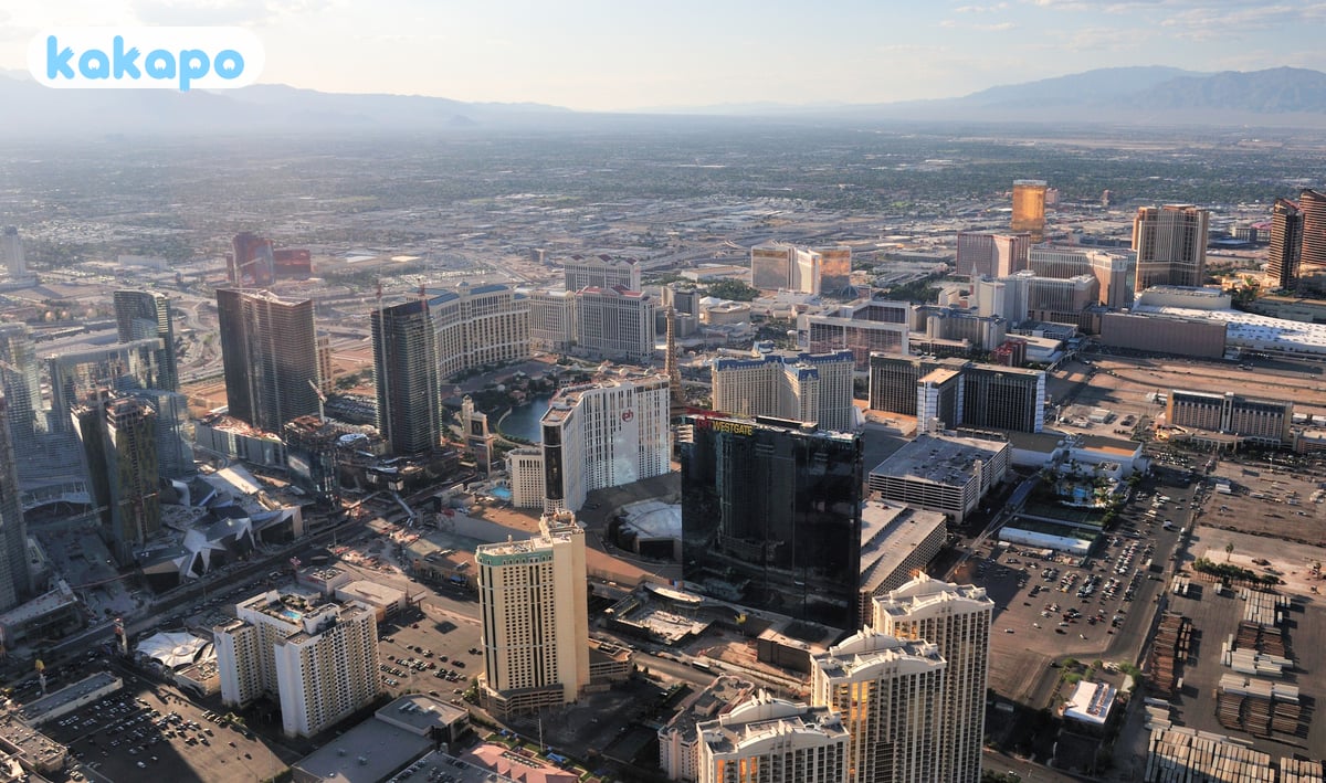 Transport, monorail, the airport in Las Vegas, United States — Kakapo travel safety guide