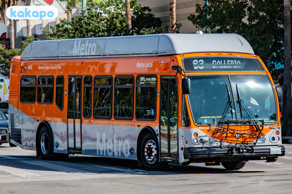 Transport — Metro, rideshare, the airport in Los Angeles, United States — Kakapo travel safety guide