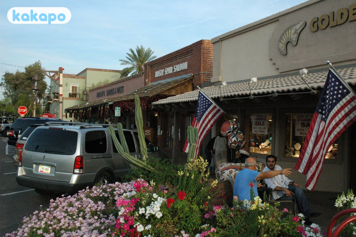 Areas — Scottsdale, downtown Phoenix, Tempe in Phoenix, United States — Kakapo travel safety guide