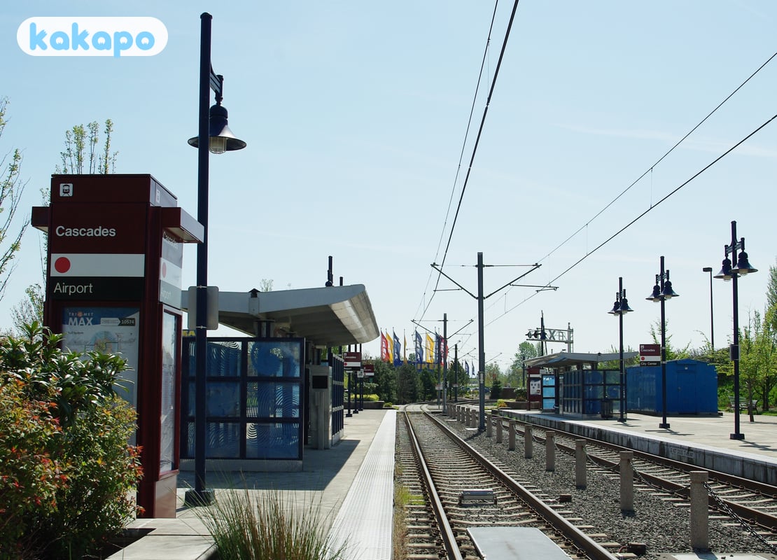 Transport — MAX, streetcar, the airport in Portland, United States — Kakapo travel safety guide