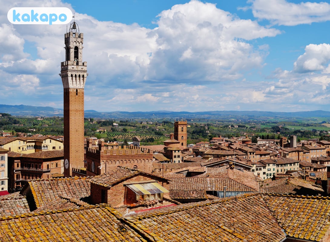 Cathedral + Torre del Mangia in Siena, Italy — Kakapo travel safety guide