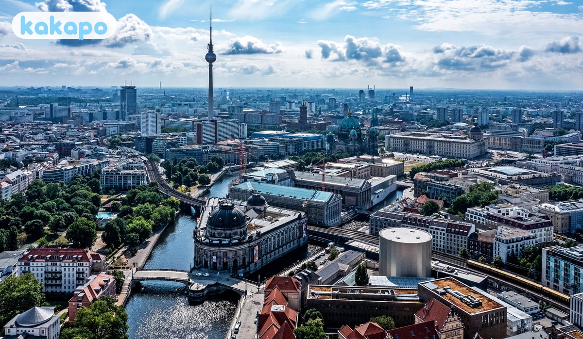 The network — what runs when in Berlin, Germany — Kakapo travel safety guide