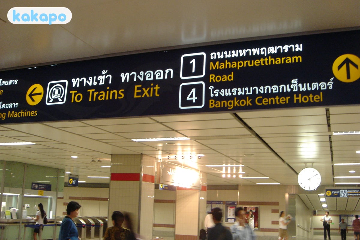 BTS, MRT, taxi e la realtà del traffico stradale in Bangkok, Thailandia — Guida sicurezza viaggi Kakapo