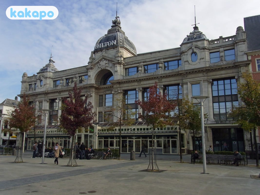 Sub-áreas (ambas as vilas) mais cinturões circundantes in Antwerp, Estados Unidos — Guia de segurança de viagem Kakapo