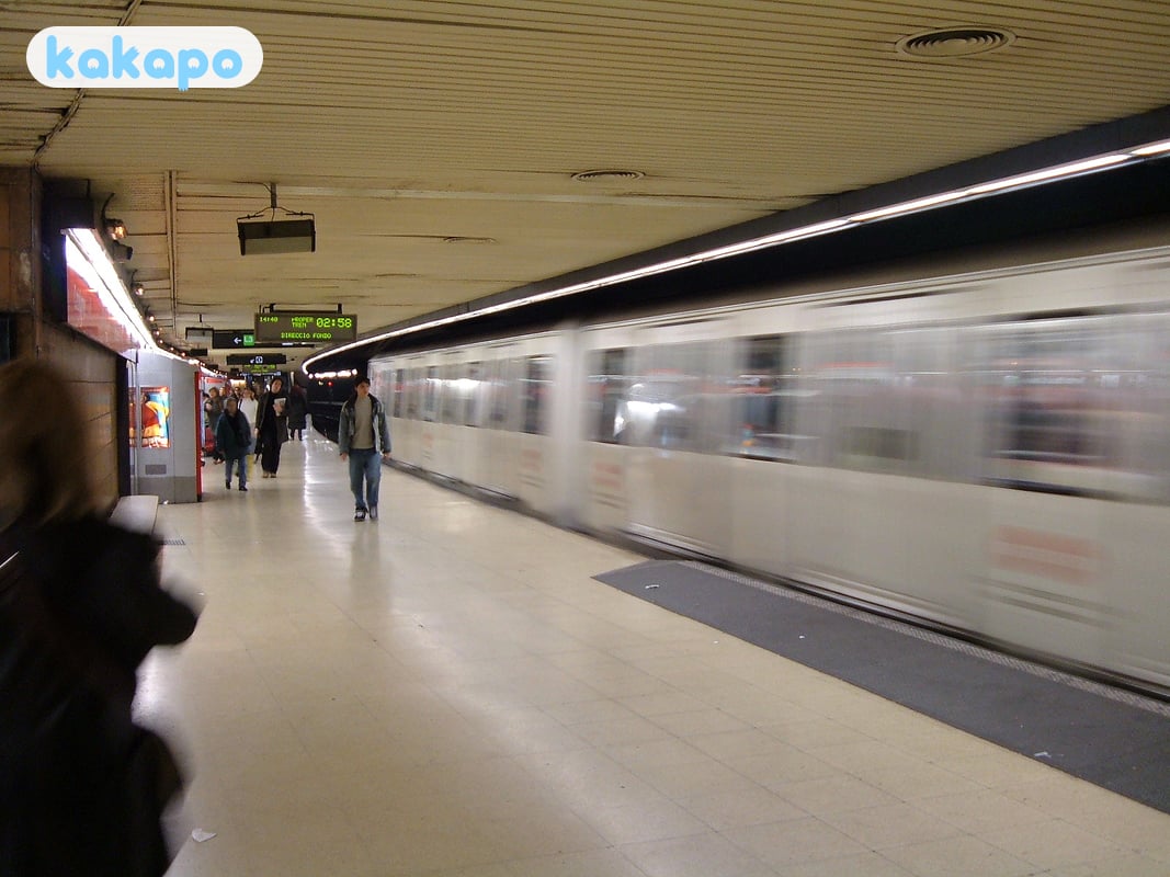 Metrô, táxis, aeroporto El Prat in Barcelona, Espanha — Guia de segurança de viagem Kakapo