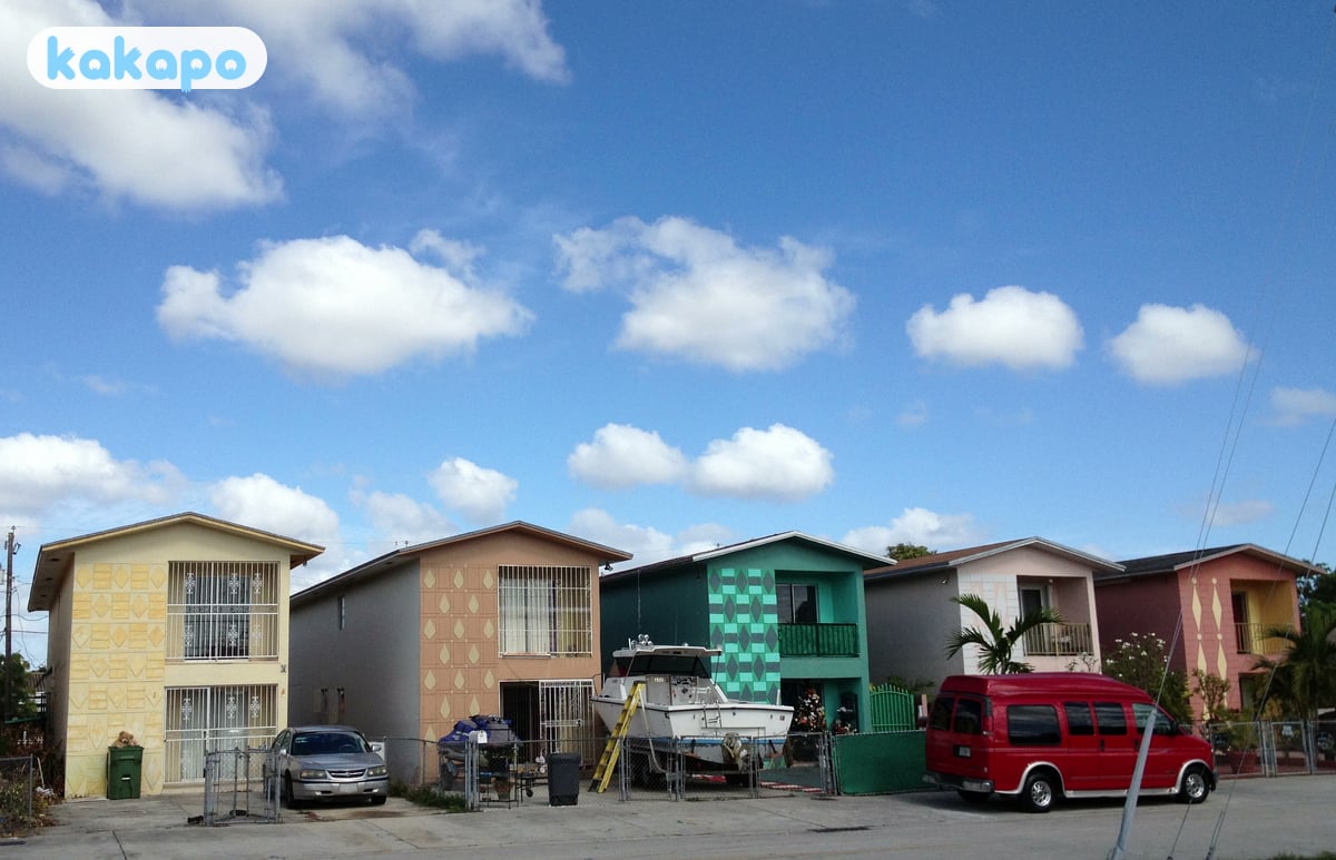 Transporte — Metrorail, o aeroporto in Hialeah, Estados Unidos — Guia de segurança de viagem Kakapo