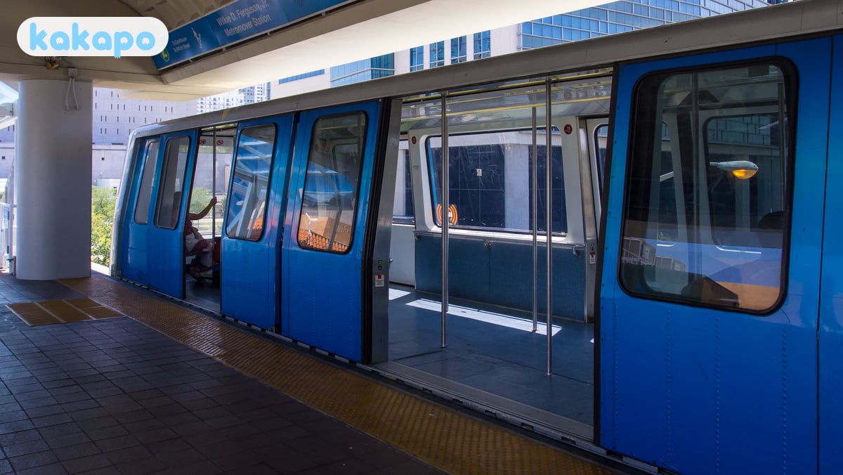 Transporte, táxis, o aeroporto in Miami, Estados Unidos — Guia de segurança de viagem Kakapo